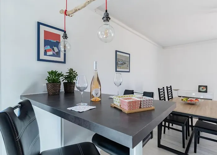 Les Roches Bleues-1 By Interhome Le Pradet
