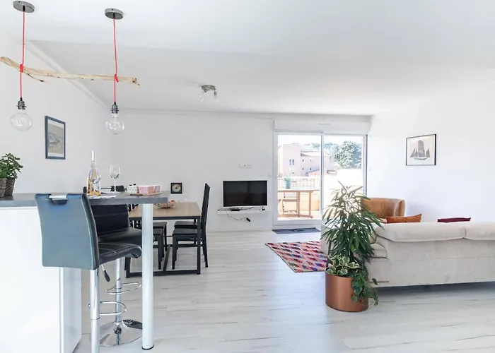 Les Roches Bleues-1 By Interhome * Le Pradet