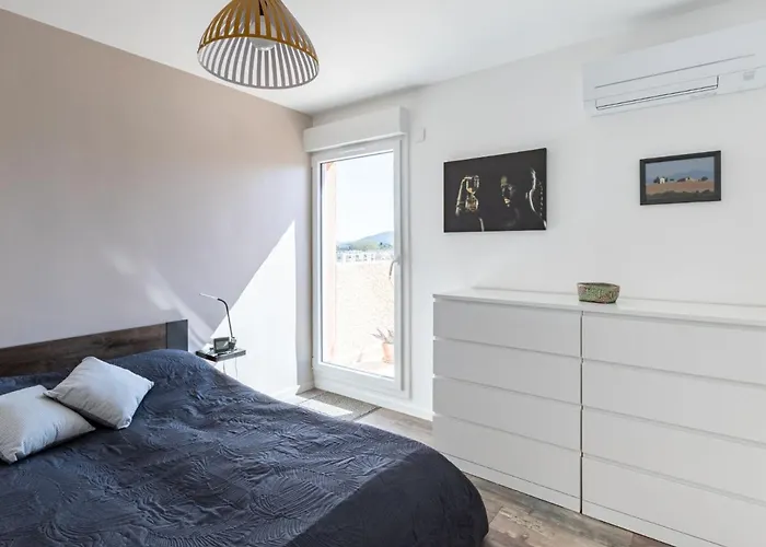 Les Roches Bleues-1 By Interhome Le Pradet
