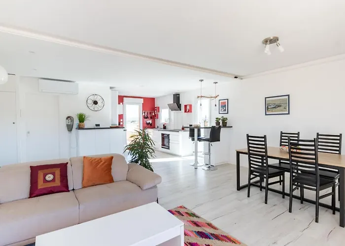 Les Roches Bleues-1 By Interhome * Le Pradet